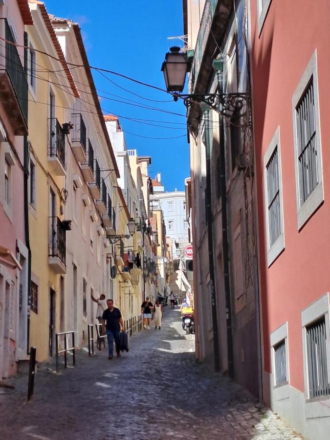 Casa De Santa Marta Apartment Lisbon Luaran gambar